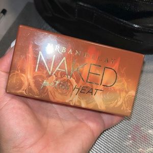 Urban decay Naked petite heat palette